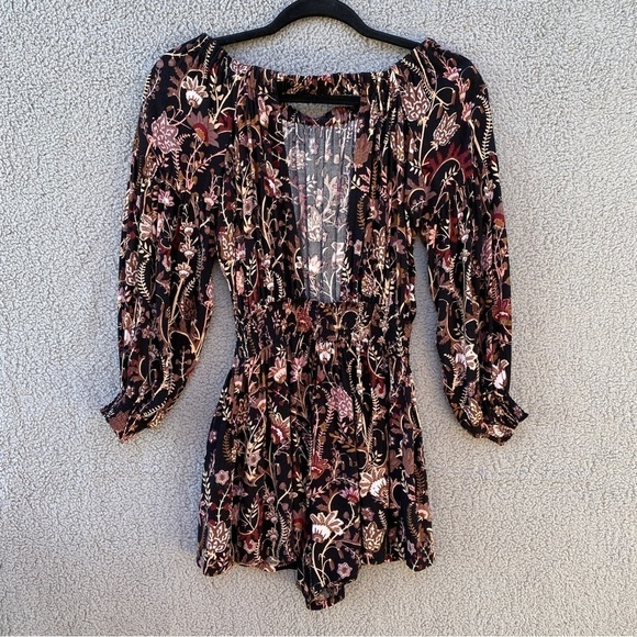 Free People Pretty & Free Black Floral Off the Shoulder Cutout Back Romper Sz XS - Picture 9 of 15